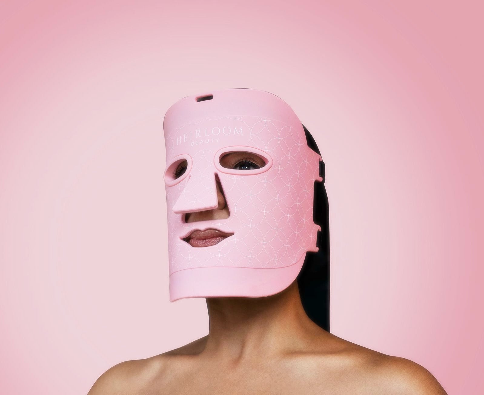 Unlock the Ultimate Skincare Duo: LED Light Therapy and Antioxidant Serums